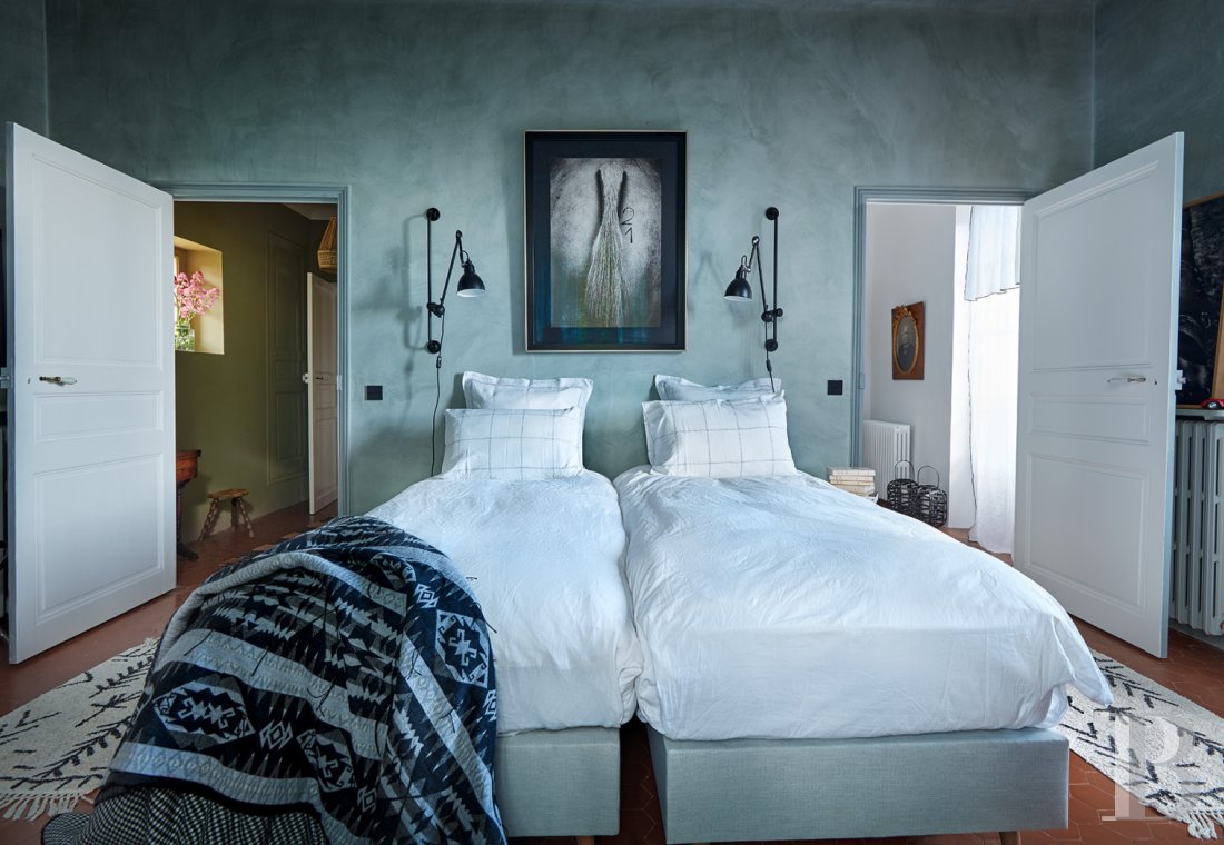 A traditional yet bold village house in the Alpes-de-Haute-Provence, to the south of Forcalquier - photo  n°27